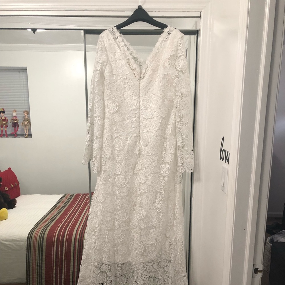 Wedding dress